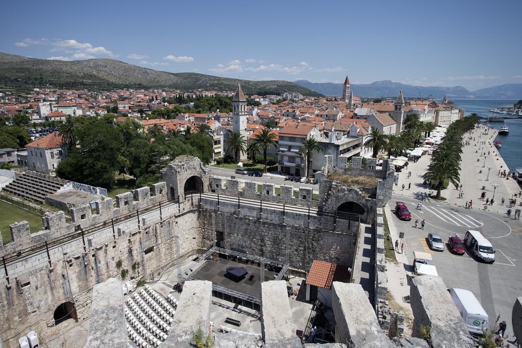 Apartment Fabijanko Oldtown Trogir Zewnętrze zdjęcie